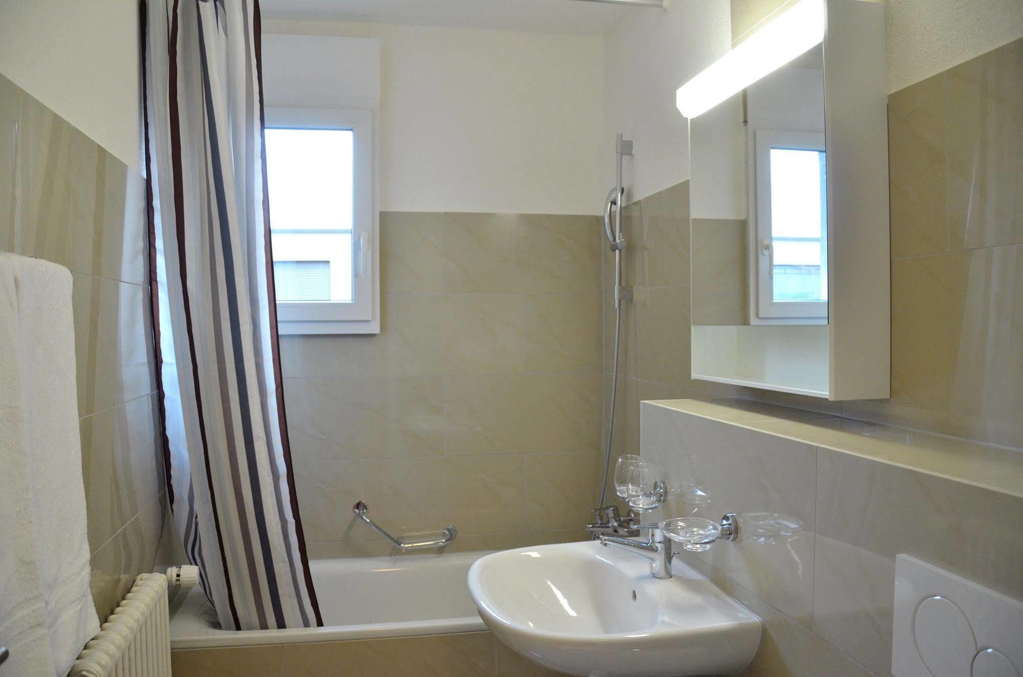 Appartement Rent A Landskronstrasse - Self Check-in *